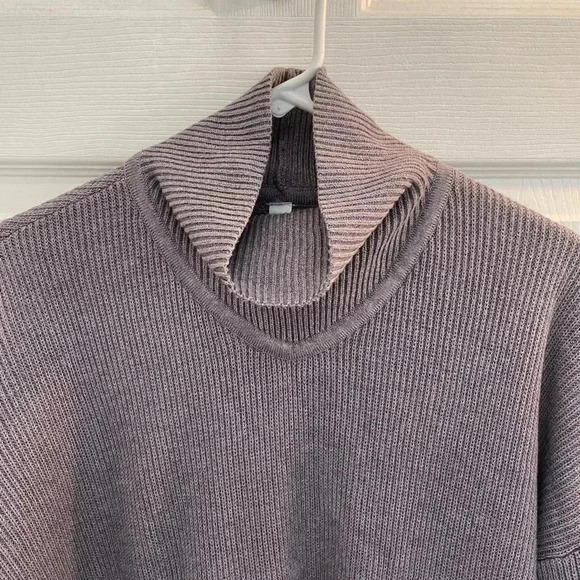 Lululemon I L - Picture 3 of 10